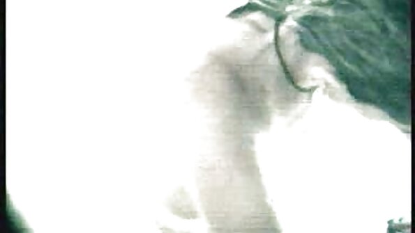 আকর্ষণীয় বেশ্যা হস্তমৈথুন তার সুন্দর ভগ সঙ্গে একটি চুদাচুদি english অপেশাদার মধ্যে ঐ স্নান